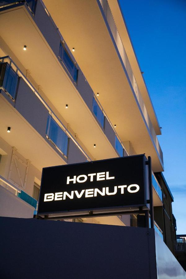 Hotel Benvenuto Caorle Bagian luar foto