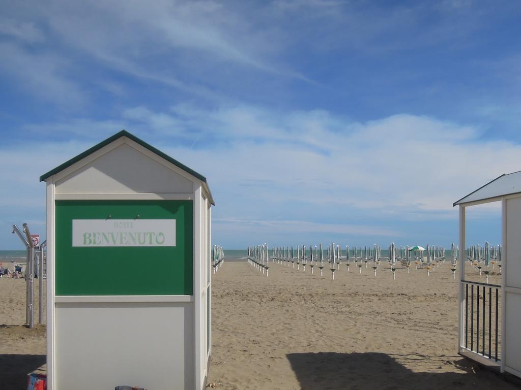 Hotel Benvenuto Caorle Bagian luar foto