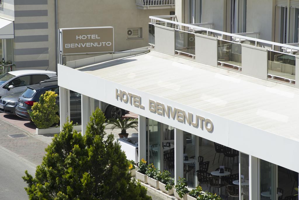 Hotel Benvenuto Caorle Bagian luar foto