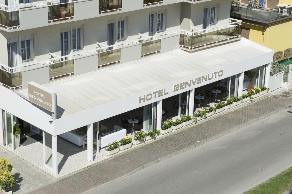 Hotel Benvenuto Caorle Bagian luar foto